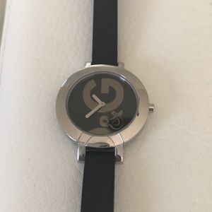 Pre-Owned Dolce & Gabbana watch!